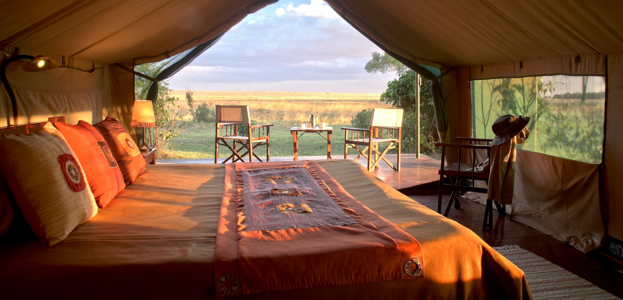 Blick aus dem Zelt in die Savanne am Governors Camp