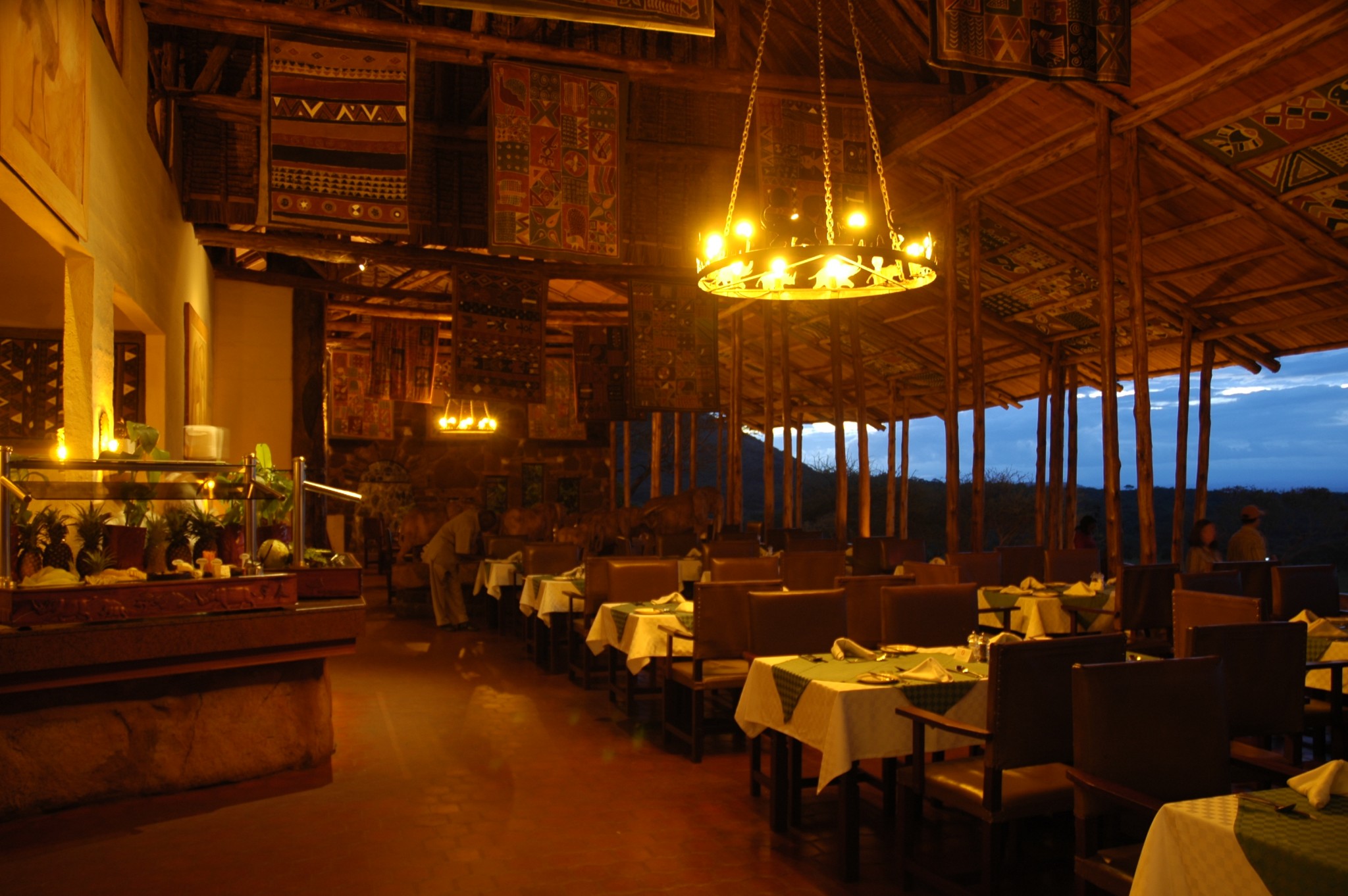 Restaurant in der Kilaguni Serena Lodge