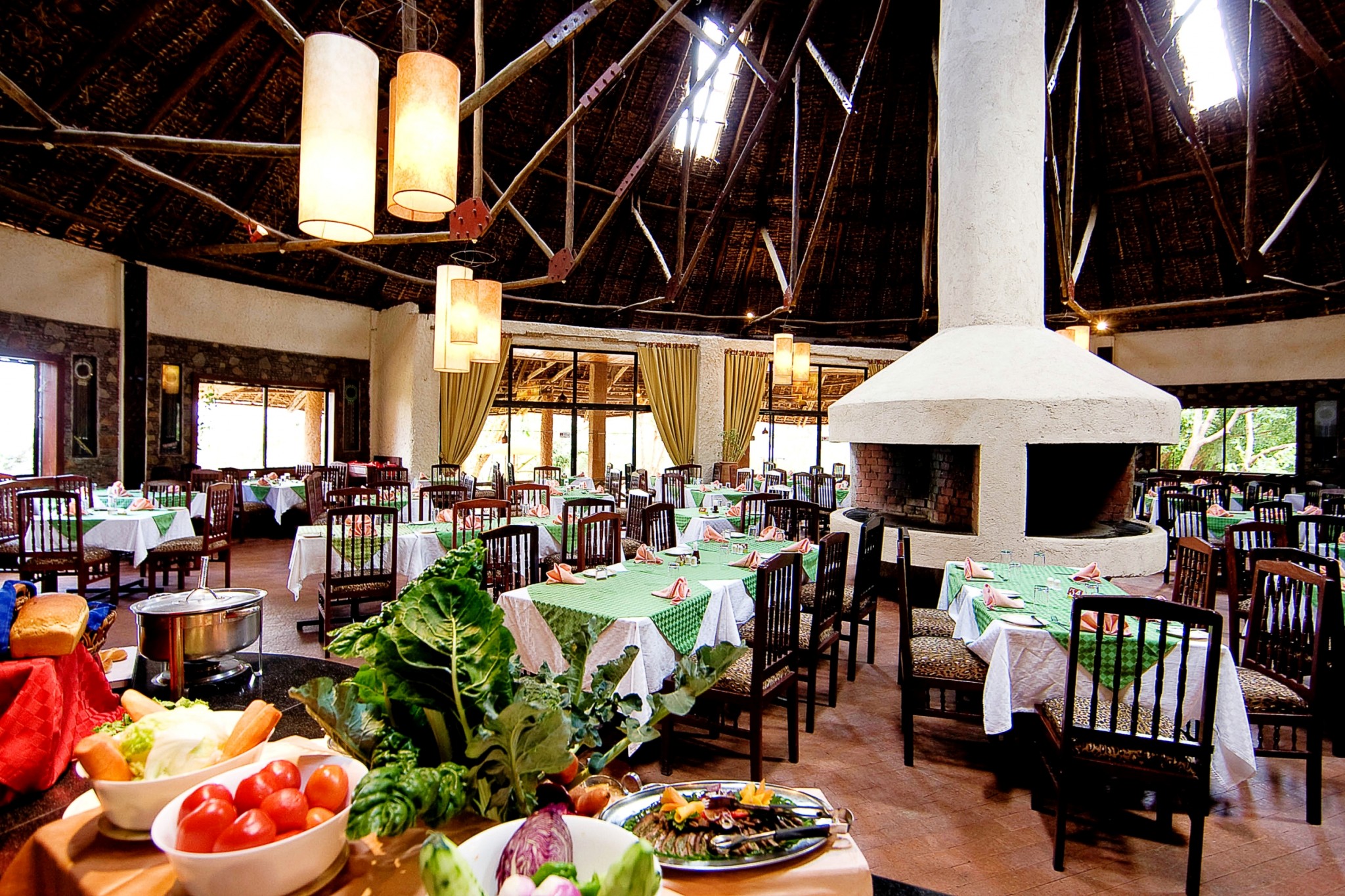 Buffet in der Mara Sopa Lodge