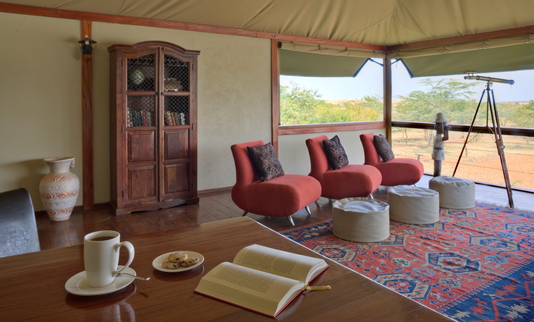 Bibliothek im Olare Mara Kempinski Camp