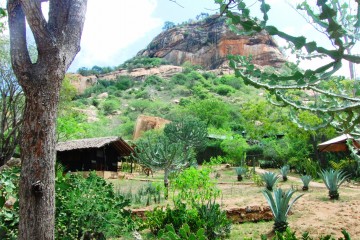 Rock Side Camp am Tsavo Nationalpark