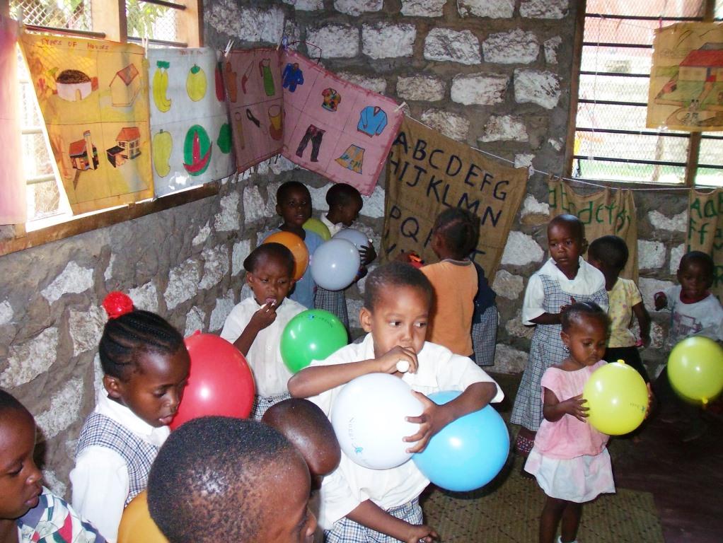 Besuch der Barsam Junior School in Kenia im September 2010
