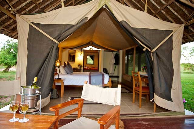 Voyager Ziwani Camp Kenia Safari