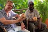 Mit Safariguide Ruwa in Kenia unterwegs - Pause in einer Safari Lodge