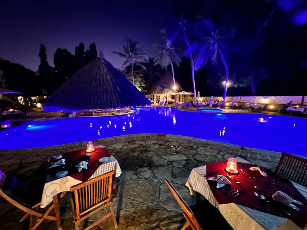 Hotel Pinewood Beach Resort Diani Beach Kenia