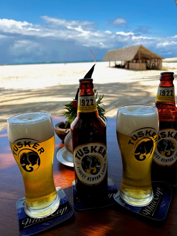 Strand am Hotel Pinewood Beach Resort Diani Beach Kenia