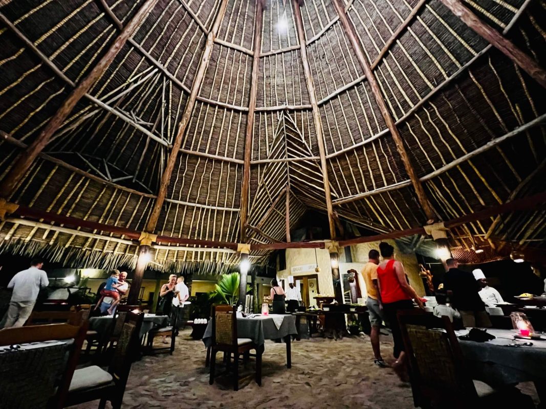 Hotel Pinewood Beach Resort Diani Beach Kenia