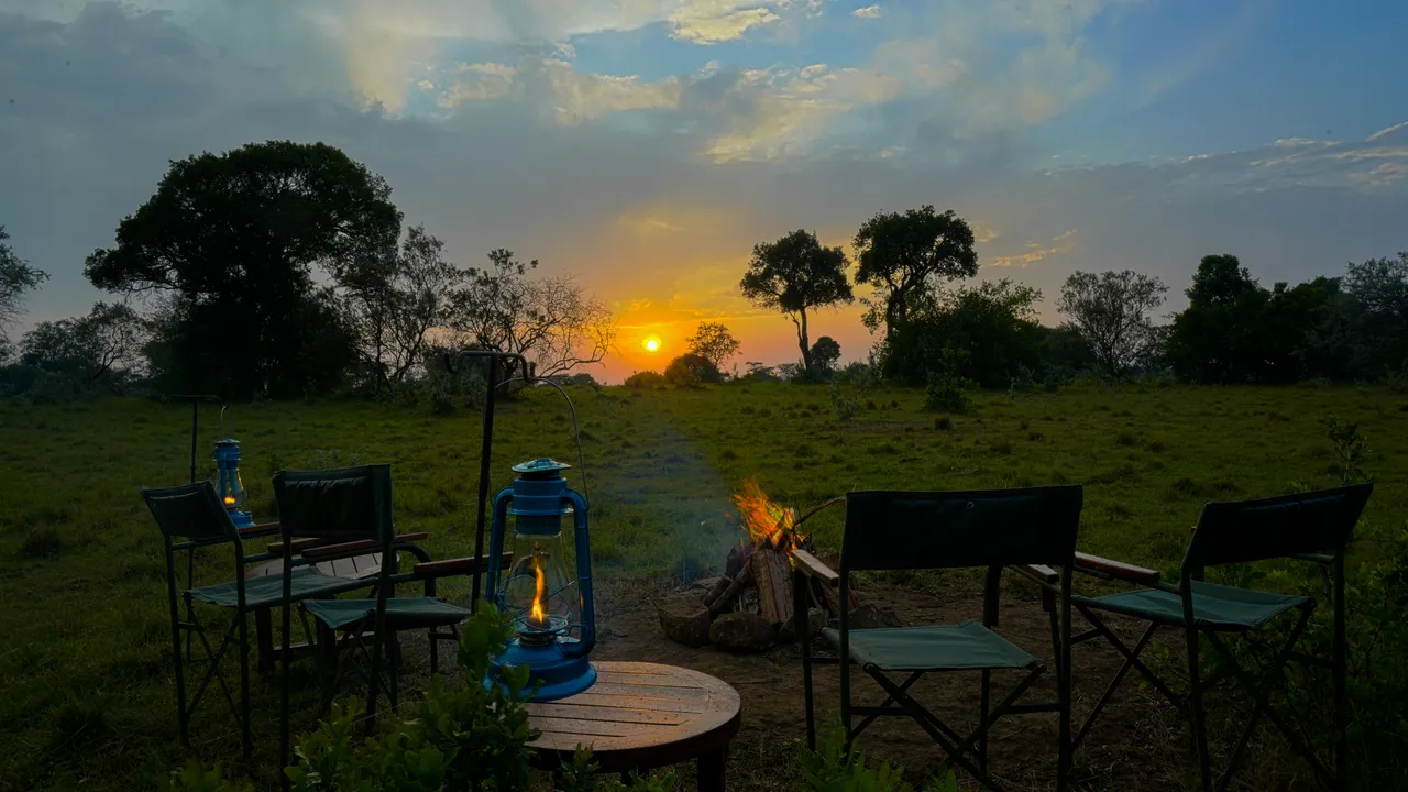 Kenia Masai Mara Safari Unterkunft Mara Elatia Camp sundowner