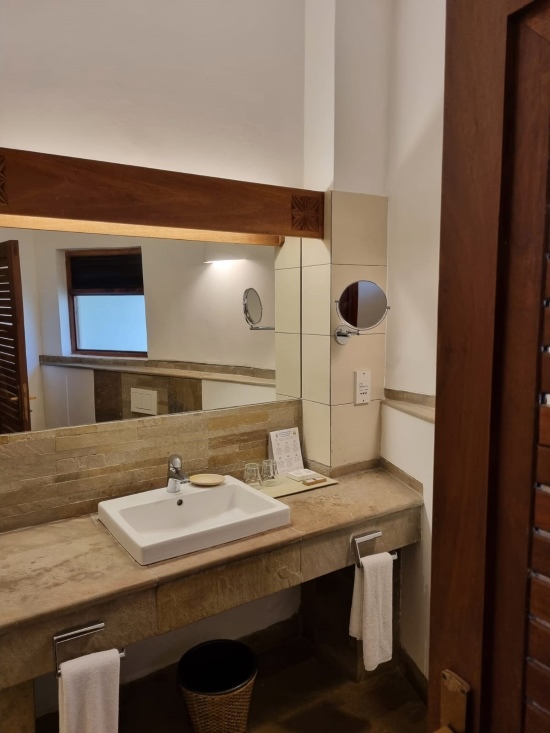 Kenia Hotel Severin Sea Lodge - Bad