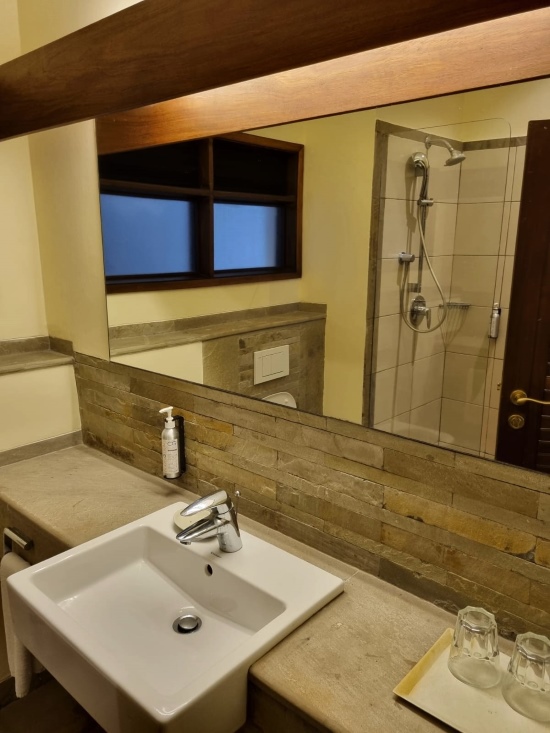 Kenia Hotel Severin Sea Lodge - Bad