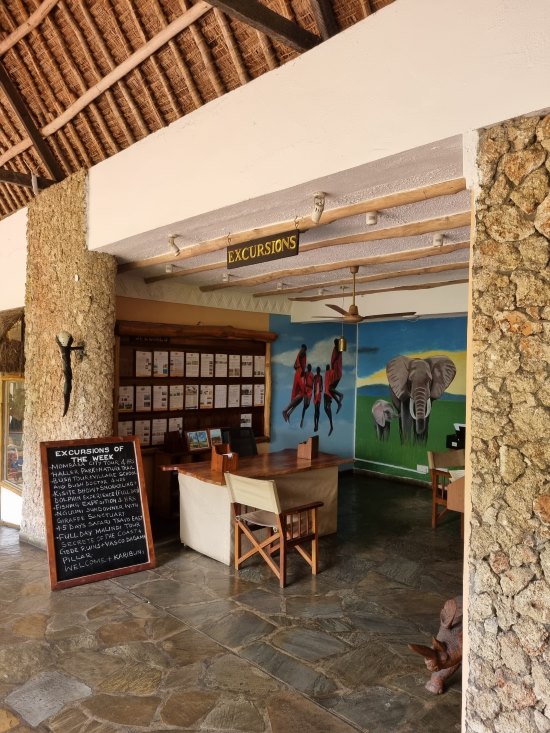 Kenia Hotel Severin Sea Lodge - Reiseleiter Infostand