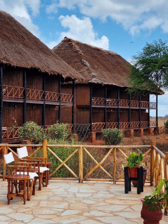 Kenia Safari Unterkunft Ngutuni Lodge