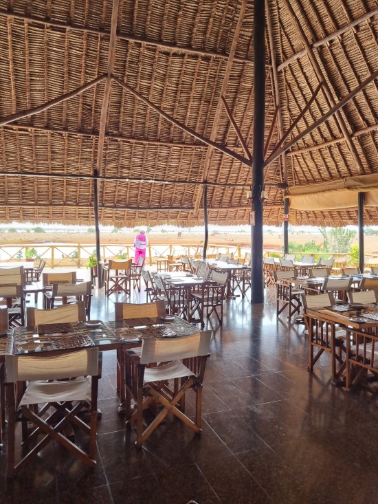 Kenia Safari Unterkunft Ngutuni Lodge - Restaurant