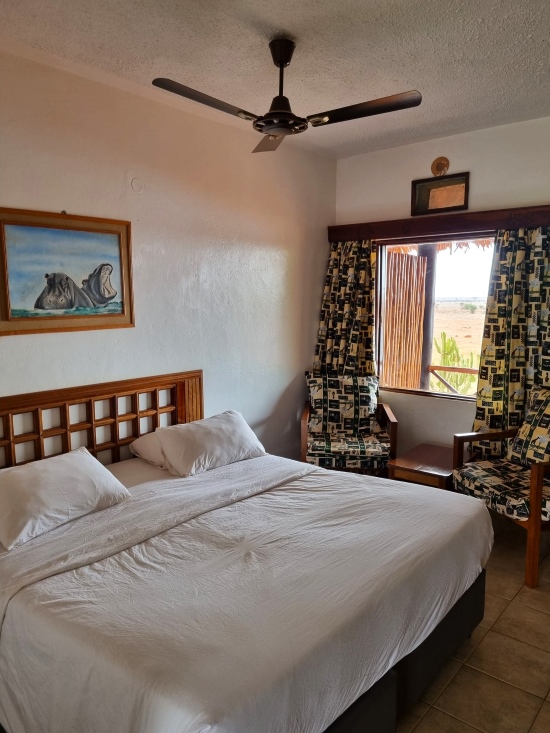 Kenia Safari Unterkunft Ngutuni Lodge - Zimmer