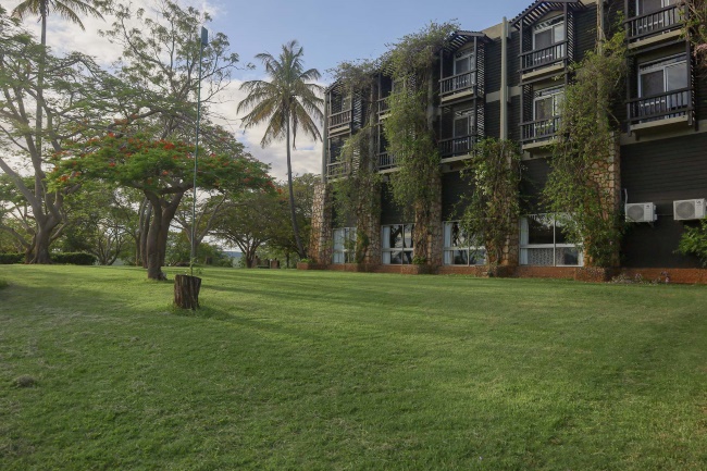 Taita Hills Safari Resort / Taita Hills Lodge