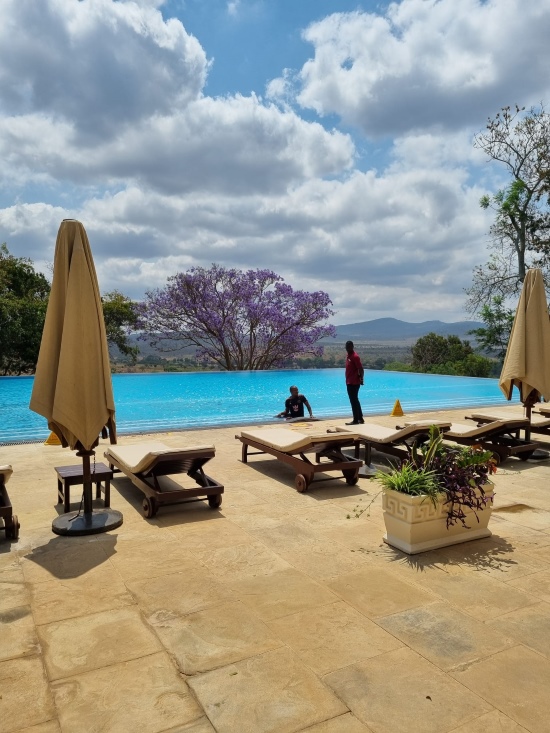 Kenia Safariunterkunft Taita Hill Lodge - Pool