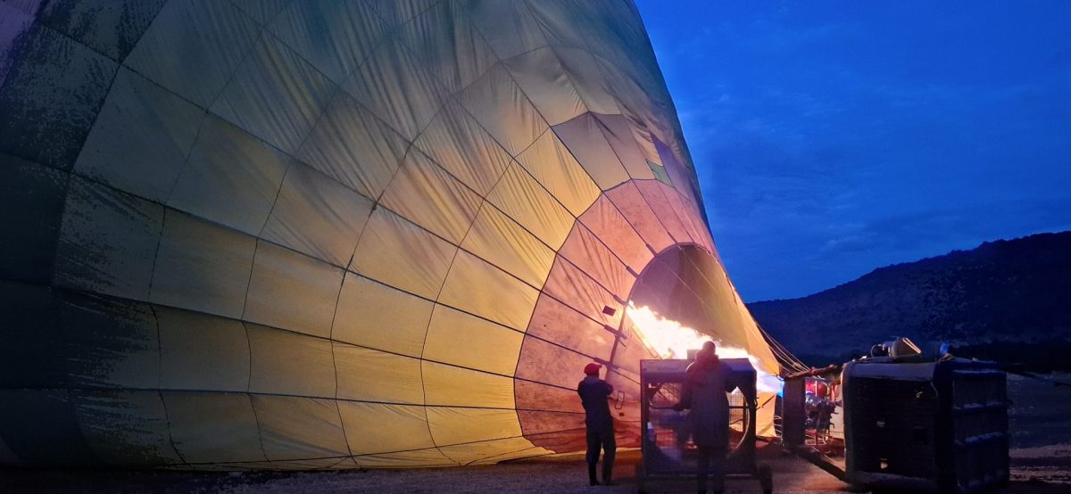 Heißluftballon Fahrt in der Masai Mara - während einer Kenia Safari Reise mit Keniaspezialist Reisekontor Schmidt keniaurlaub.de
